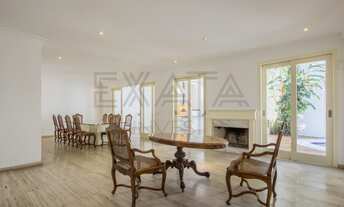 Imagem 4: Casa de luxo à venda em Condomínio Fechado na Vila Morumbi / Real Parque com 5 quartos, 5