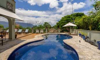Imagem 2: Casa na Praia do Guaeca - São Sebastião, linda arquitetura clássica nesta casa vista incrí