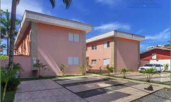 Imagem: Casa Térrea em Village com 2 Quartos, 67m²