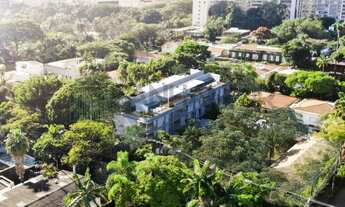 Imagem 3: Descubra o seu refúgio de tranquilidade e sofisticação no coração de São Paulo! Esta cas