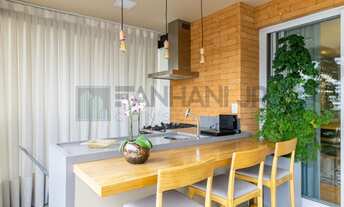 Imagem 5: Com 273 m² de pura sofisticação, este imóvel conta com 4 quartos e 5 banheiros, sendo 4 su