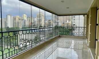 Imagem: Com uma área privativa de 315m2, este apartamento