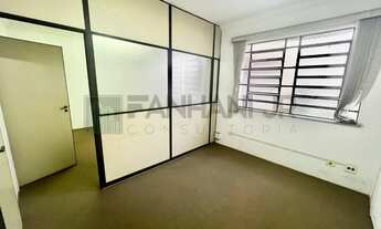 Imagem 5: Casa Comercial de Alto Padrão com 14 Salas e 600m² no Jardim América, São Paulo-SP - Venda