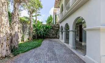 Imagem 2: Casa de luxo no Jardim Paulista: 4 quartos, 3 suítes, 5 banheiros, 4 vagas. 400m² de área