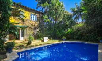 Imagem: Luxuosa casa de alto padrão de 4 suítes