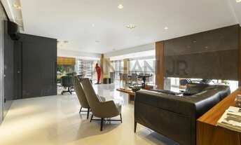 Imagem 3: Apartamento de Alto Padrão na Vila Nova Conceição com 2 Suítes, 5 Salas e 5 Vagas de Garag