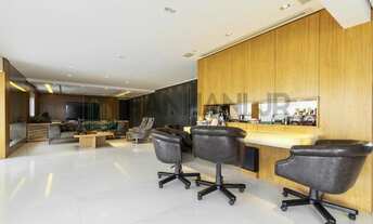 Imagem 4: Apartamento de Alto Padrão na Vila Nova Conceição com 2 Suítes, 5 Salas e 5 Vagas de Garag