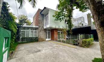 Imagem 2: Aluguel de Casa Comercial de Alto Padrão no Jardim Paulistano, São Paulo-SP: 5 Salas, 4 Ba