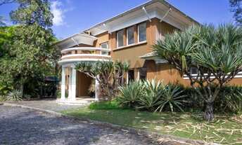 Imagem 2: Excelente oportunidade de locação: Casa comercial com 6 salas, 5 banheiros e 40 vagas no J