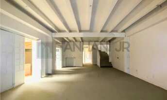 Imagem 3: Casa Comercial para Locação no Itaim Bibi, São Paulo-SP: 4 Salas, 3 Banheiros, 5 Vagas de