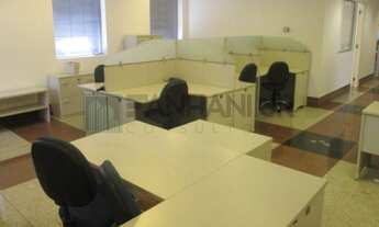 Imagem 7: Casa comercial para locação em São Paulo-SP, bairro Jardim América: 10 salas, 6 banheiros