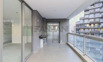 Imagem 6: Com três dormitórios, todos eles suítes, e um incrível espaço para até três carros em sua