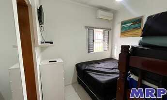 Imagem 4: Apartamento à venda em Ubatuba, Praia da Maranduba, 1 suíte. Com piscina