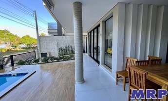 Imagem 3: Casa frente mar na Praia da Lagoinha em Ubatuba. Alto padrão. 6 suítes