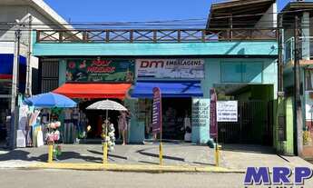 Imagem 2: Prédio comercial à venda em Ubatuba. Praia da Maranduba. De frente para a praia
