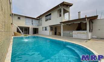Imagem: Casa com piscina à venda em Ubatuba, bairro