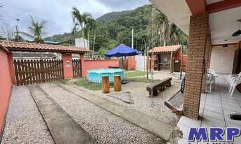 Imagem 2: Casa em Ubatuba com 4 suítes + edícula nos fundos. Condomínio fechado na Praia da Lagoinha