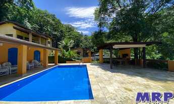 Imagem 2: Praia da Lagoinha em Ubatuba. Casa á venda, 6 dormitórios. Com piscina