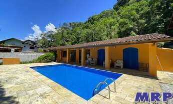 Imagem: Praia da Lagoinha em Ubatuba. Casa á venda