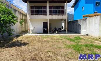 Imagem: Sobrado novo a venda em Ubatuba, com 3 suítes