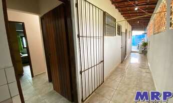 Imagem 3: Casa a venda em Ubatuba a 750 metros da praia do sapê, com 4 dormitórios, oportunidade !