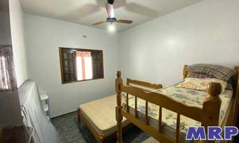 Imagem 5: Casa a venda em Ubatuba, com 3 dormitórios em bairro residencial a 3,5 km da Praia de Mara