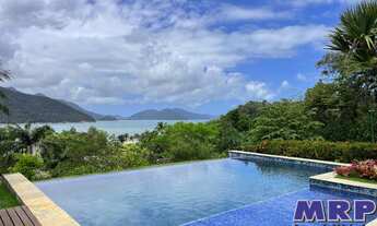 Imagem 2: Casa com vista mar em Ubatuba, em condomínio. 5 dormitórios. Praia Dura