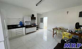 Imagem 4: Casa nova a venda em Ubatuba com 2 dormitórios, em bairro residencial a 3,5 km da Praia de