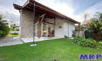 Imagem: Casa à venda em Ubatuba. Condomínio Ubatuba