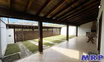 Imagem 6: Casa à venda em Ubatuba, Praia da Lagoinha, com 3 suítes, a poucos passos da praia