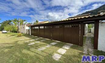Imagem 2: Casa à venda em Ubatuba, Praia da Lagoinha, com 3 suítes, a poucos passos da praia