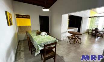 Imagem 6: Casa pé na areia em Ubatuba de 6 dormitórios com varanda de vista panorâmica para o mar na