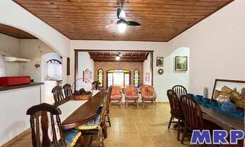 Imagem 5: Casa à venda em Ubatuba. Com piscina. 2 dormitórios. Sertão da Quina