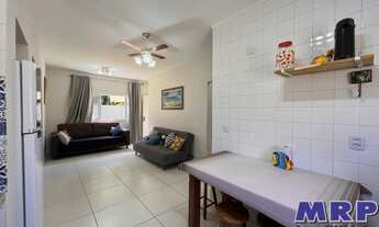 Imagem 4: Praia da Maranduba. Apartamento à venda. 2 dormitórios. Com piscina. a 350 metros da praia