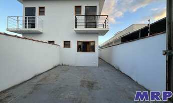 Imagem 2: Imóvel novo a venda em Caraguatatuba com 2 suítes, localizado em rua pavimentada no bairro