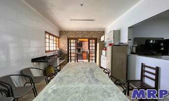 Imagem 7: Casa com 3 dormitórios à venda na Praia da Maranduba. Com piscina. Aceita financiamento