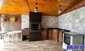 Imagem 2: Casa com 3 dormitórios à venda na Praia da Maranduba. Com piscina. Aceita financiamento