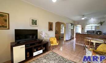 Imagem 2: Apartamento à venda na Maranduba, Ubatuba. 2 quartos. Condomínio com piscina. Aceita finan