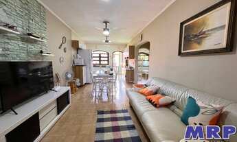 Imagem 2: Apartamento à venda na Praia da Maranduba em Ubatuba. Condomínio com piscina. 2 quartos