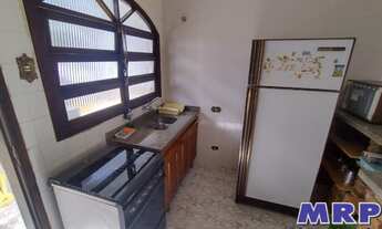 Imagem 5: Apartamento com 2 dormitórios em condomínio fechado à 800 metros da Praia da Maranduba