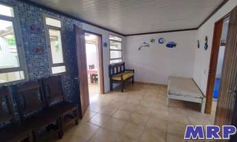 Imagem 5: Casa com 4 dormitórios na praia da Maranduba, com escritura, aceita financiamento bancário