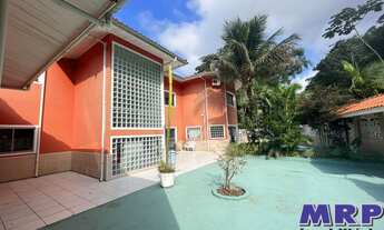 Imagem 3: Imóvel com 15 suítes á venda na Praia da Lagoinha. Com piscina e salão de jogos