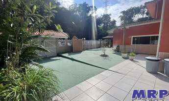 Imagem 6: Imóvel com 15 suítes á venda na Praia da Lagoinha. Com piscina e salão de jogos