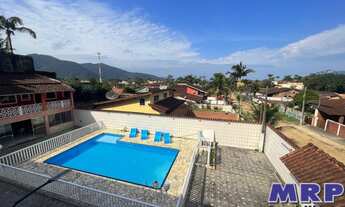 Imagem 5: Imóvel com 15 suítes á venda na Praia da Lagoinha. Com piscina e salão de jogos