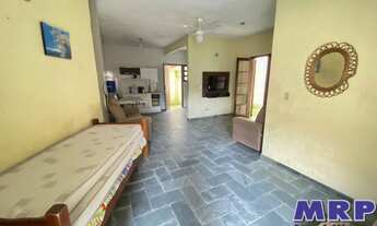 Imagem 2: Casa com 3 dormitórios na Praia da Maranduba em Ubatuba. Á 200 metros da Praia