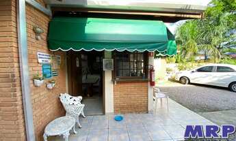 Imagem 3: Chalés à venda em Ubatuba com 16 apartamentos a 70 metros da praia da Maranduba