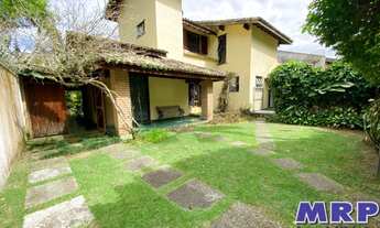 Imagem 3: Casa a venda em Ubatuba, no bairro Tabatinga a 300 metros da praia, com 3 dormitórios e pi