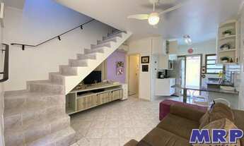 Imagem 4: Sobrado com 2 suítes á venda. Praia da Maranduba em Ubatuba. Á 100 metros da praia