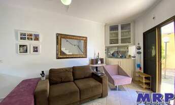 Imagem 5: Sobrado com 2 suítes á venda. Praia da Maranduba em Ubatuba. Á 100 metros da praia