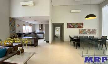 Imagem 2: Casa à venda em Condomínio na Praia da Lagoinha. Ubatuba - SP. Alto padrão